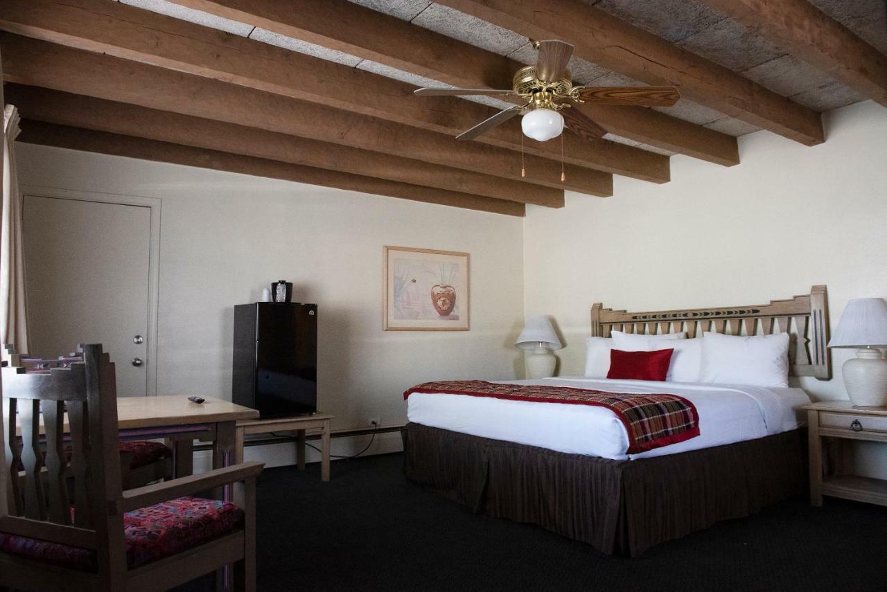 Kachina Lodge Resort And Meeting Center تاوس المظهر الخارجي الصورة